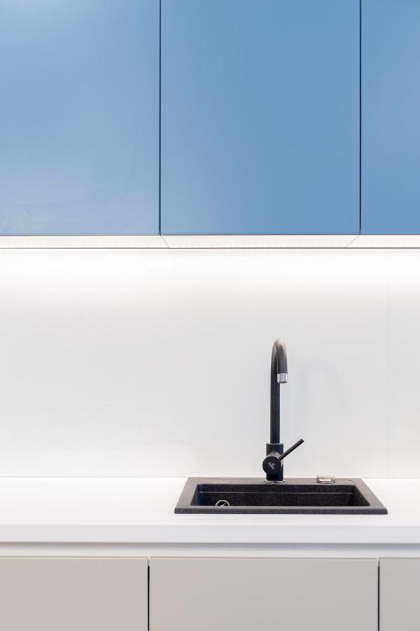 Il Lago - Azur - Cozy Luxurious Smart Home By The Lake Voluntari エクステリア 写真