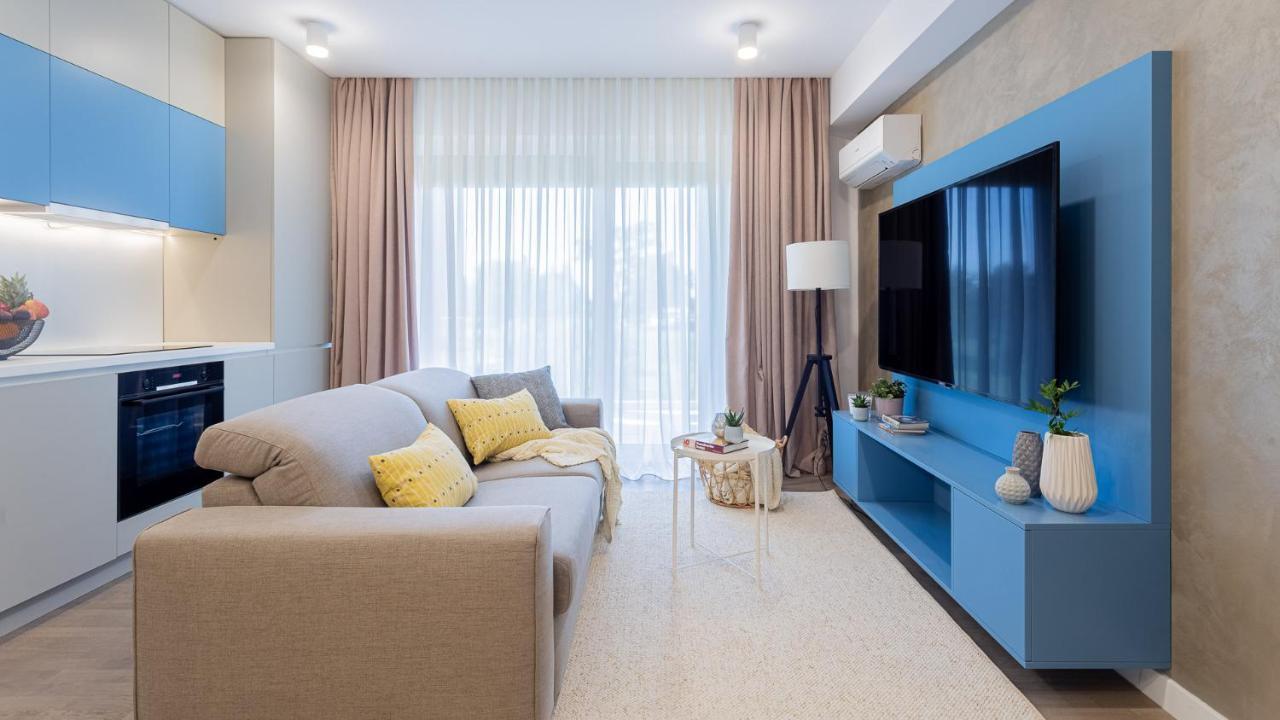Il Lago - Azur - Cozy Luxurious Smart Home By The Lake Voluntari エクステリア 写真