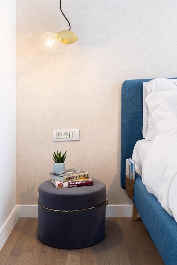 Il Lago - Azur - Cozy Luxurious Smart Home By The Lake Voluntari エクステリア 写真